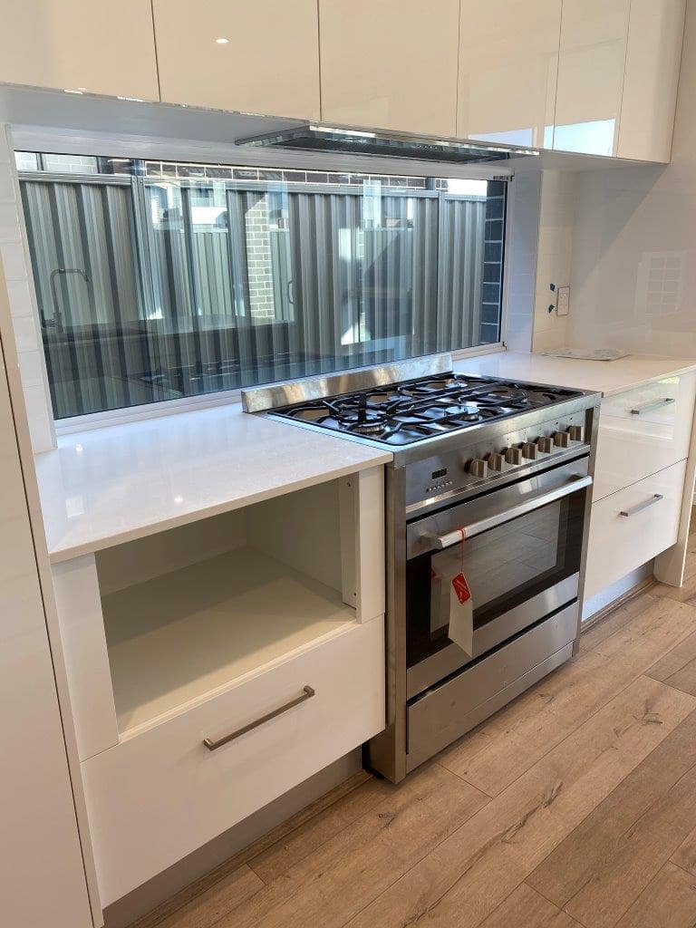 Kitchen cooktop stone bench